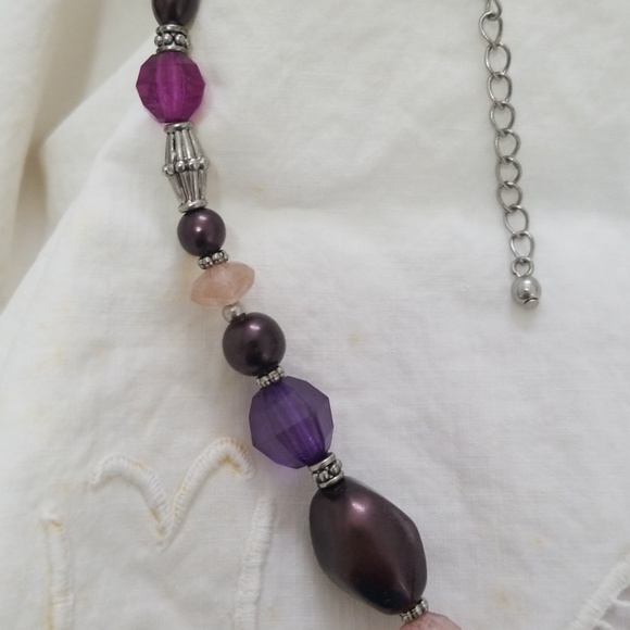 Necklace purple, pink, silvertone beads - Picture 2 of 7